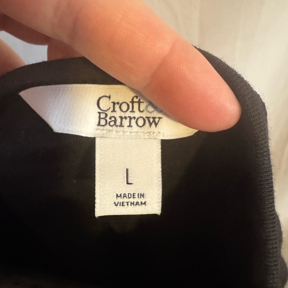Croft & Barrow Black Women's Blouse with Tie Neck - Picture 6 of 7